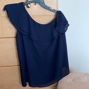 Beautiful one shoulder navy top! Size L